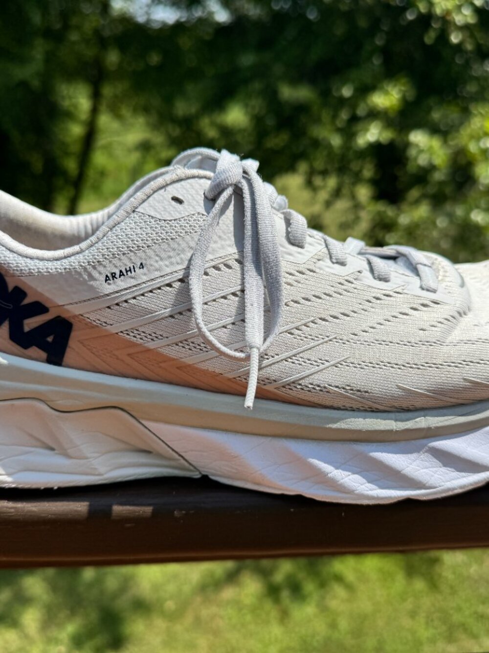Womens Hoka Arahi 4 Size 10B - Picture 2 of 8